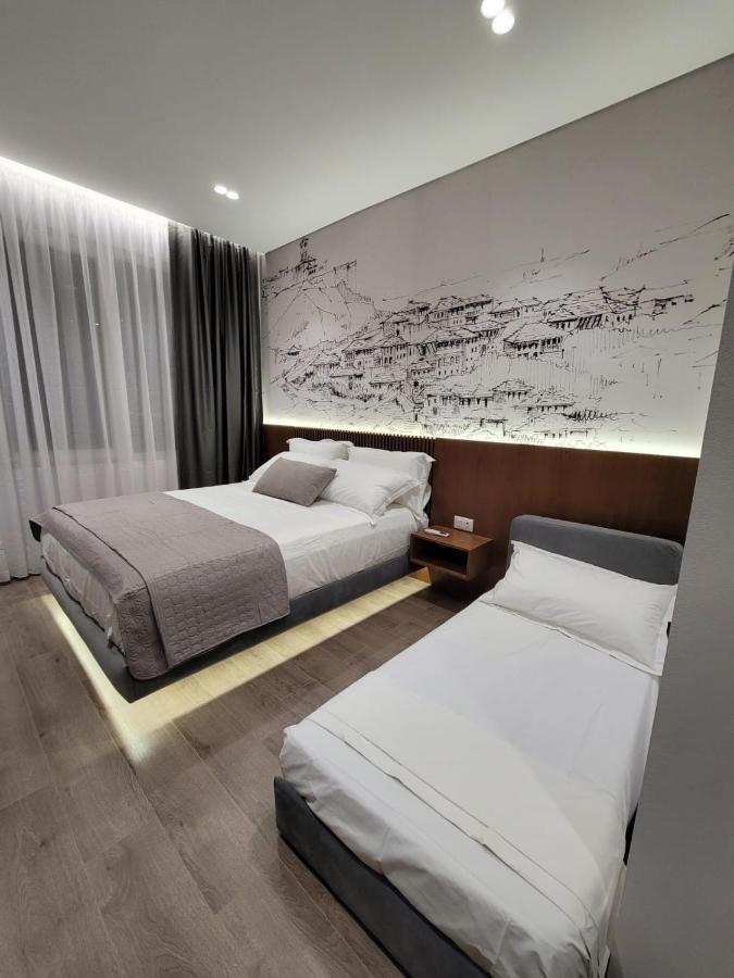 Gjirokastër Jani Studio Apartments מראה חיצוני תמונה