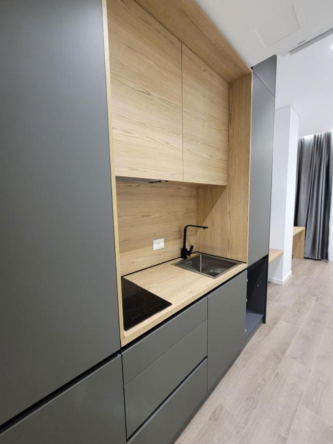 Gjirokastër Jani Studio Apartments מראה חיצוני תמונה