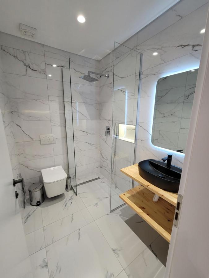 Gjirokastër Jani Studio Apartments מראה חיצוני תמונה