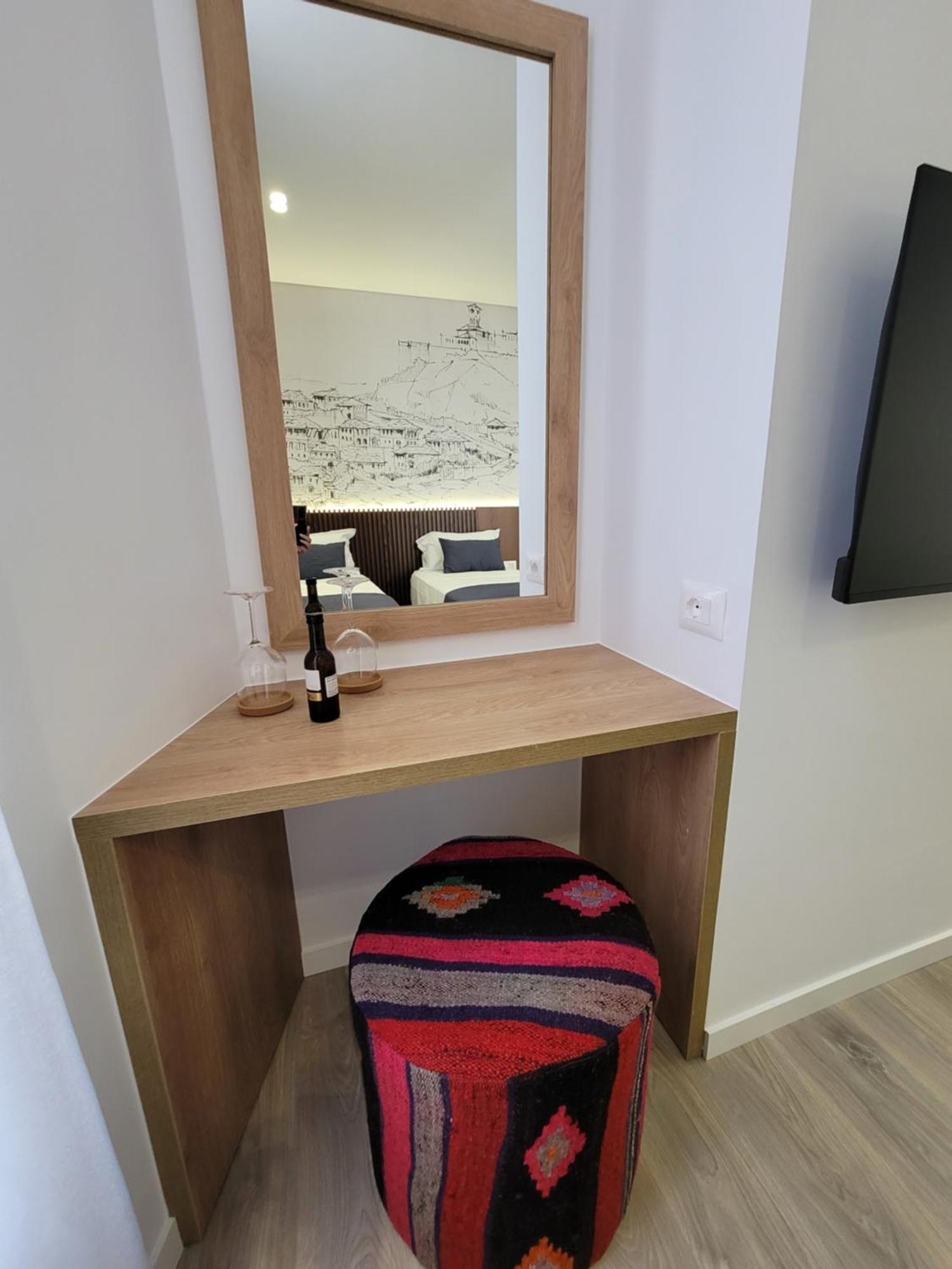 Gjirokastër Jani Studio Apartments מראה חיצוני תמונה