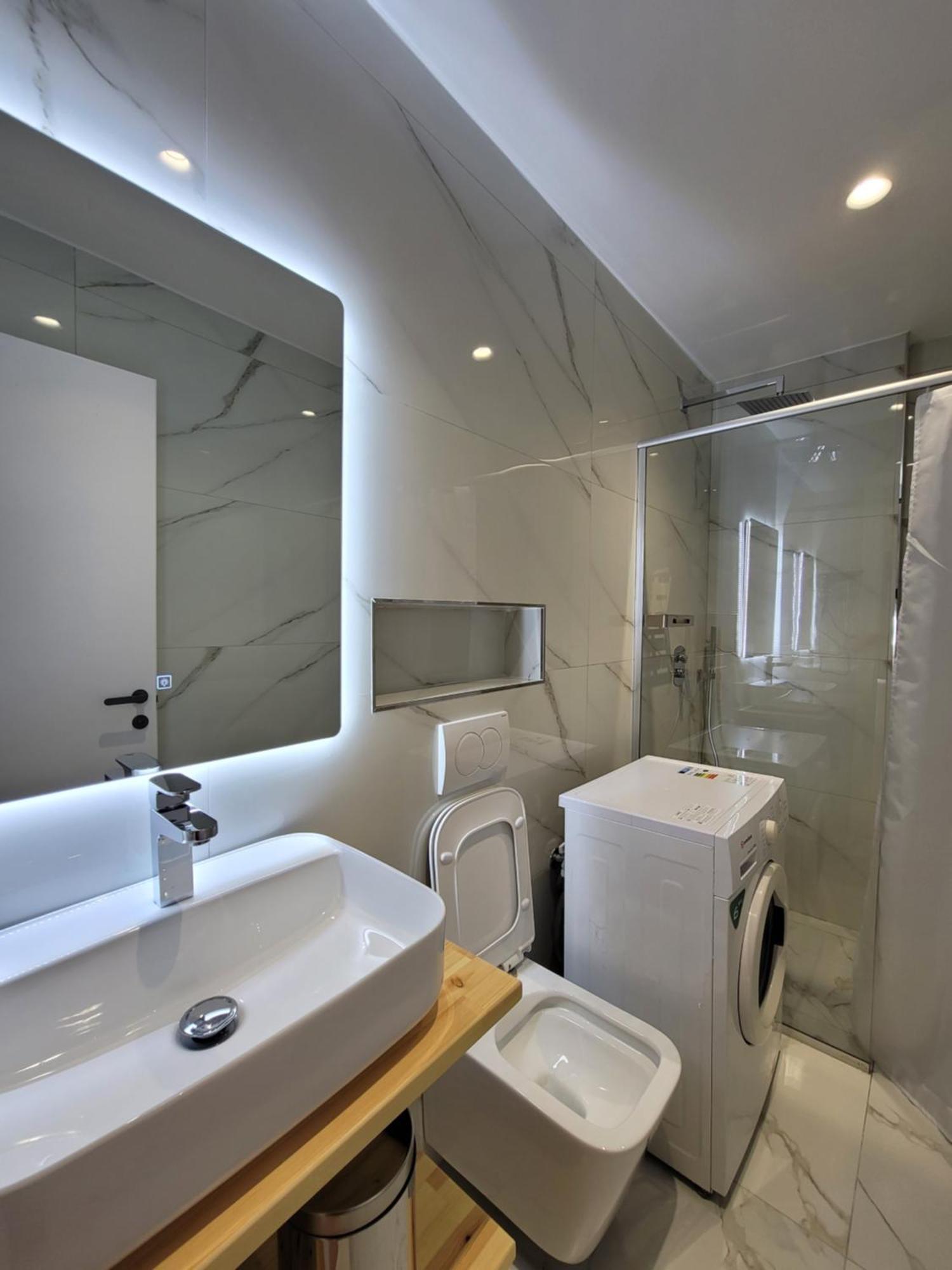 Gjirokastër Jani Studio Apartments מראה חיצוני תמונה